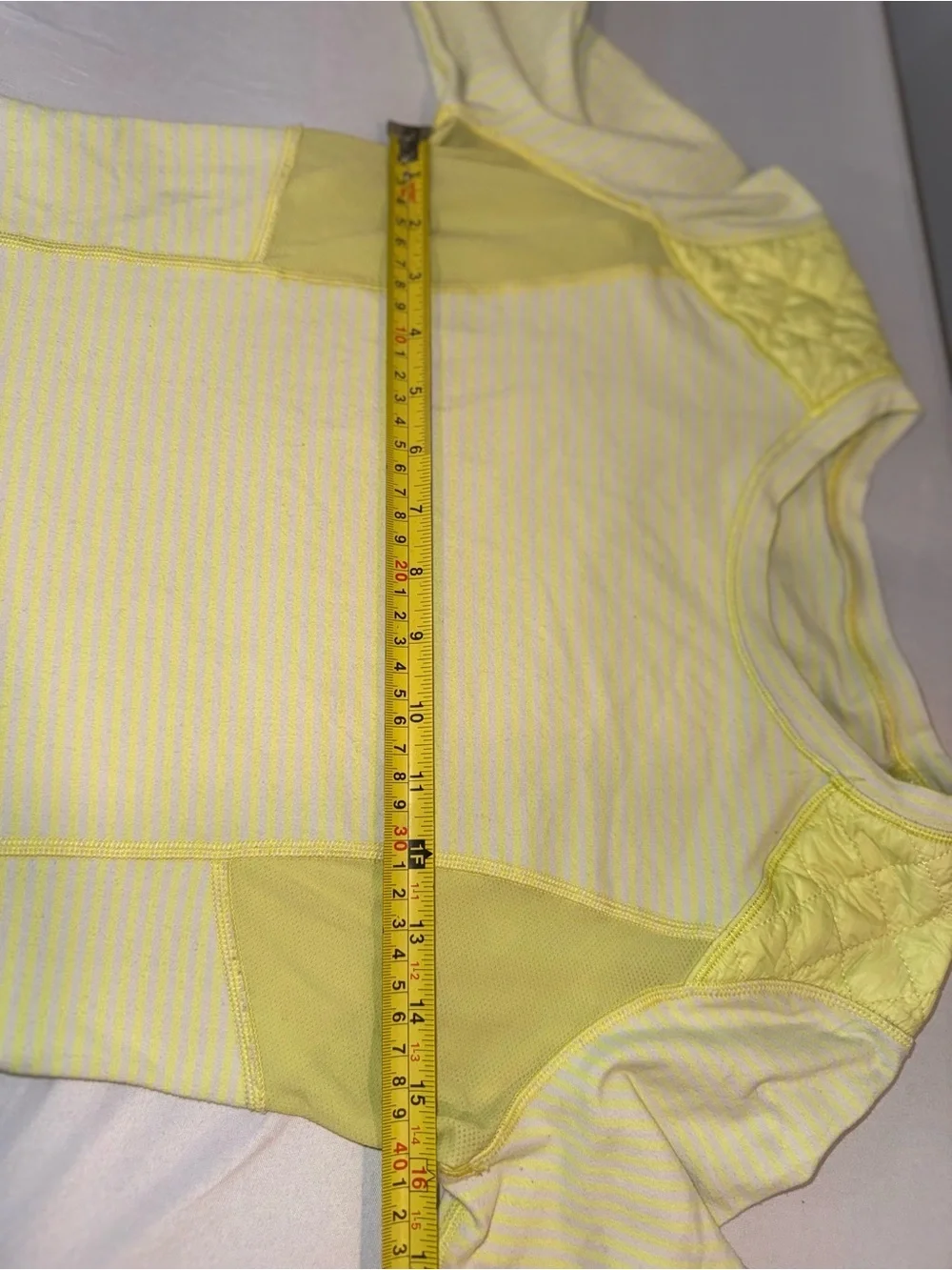 Lululemon Yellow Long Sleeve Quilted Shoulders and elbow Athletic Top Size 6